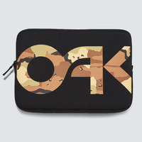 Oakley B1B Camo Laptop Case Black/B1B Camo Desert