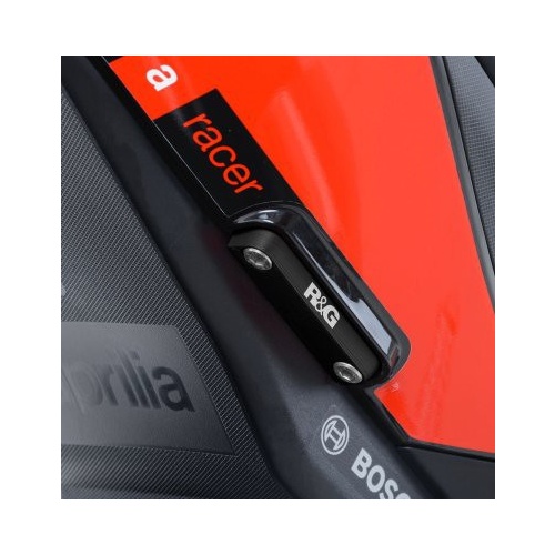R&G Racing Rear Footrest Blanking Plates Black for Aprilia RSV4 09-20/Tuono V4 11-20